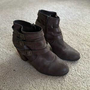 Abound western heeled 3 buckle bootie - size 11